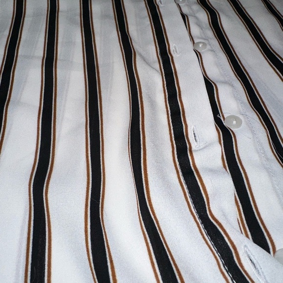 Sheer stripped button down collard tank - Picture 5 of 11